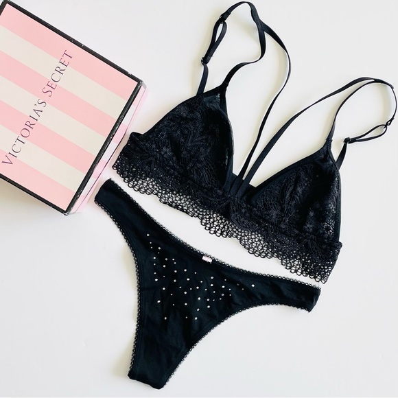 SMALL Victoria’s Secret black bra set - Picture 1 of 7